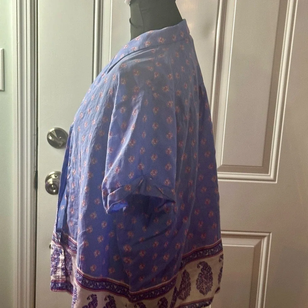 Banana Republic Blue and Purple Paisley Button Down Shirt